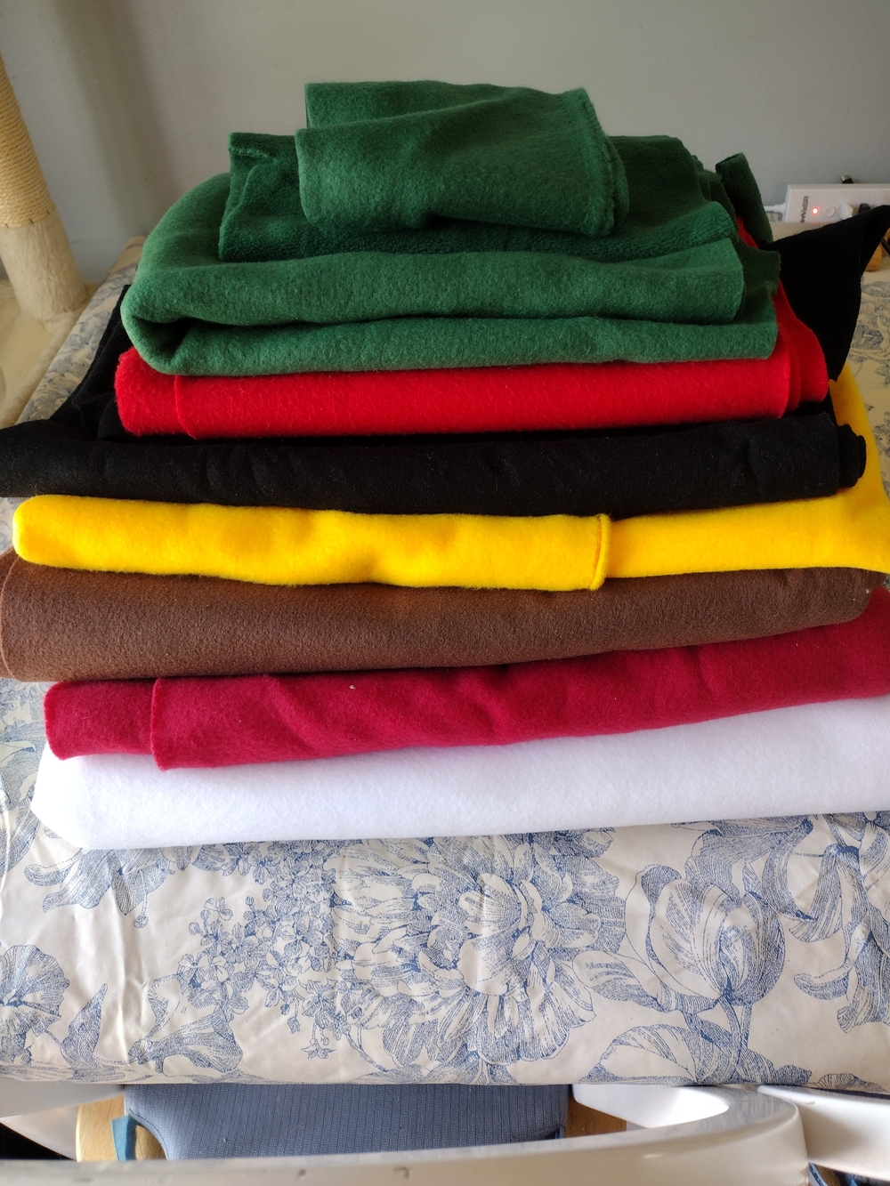 Polar And Regular Fleece Fabric Bundle